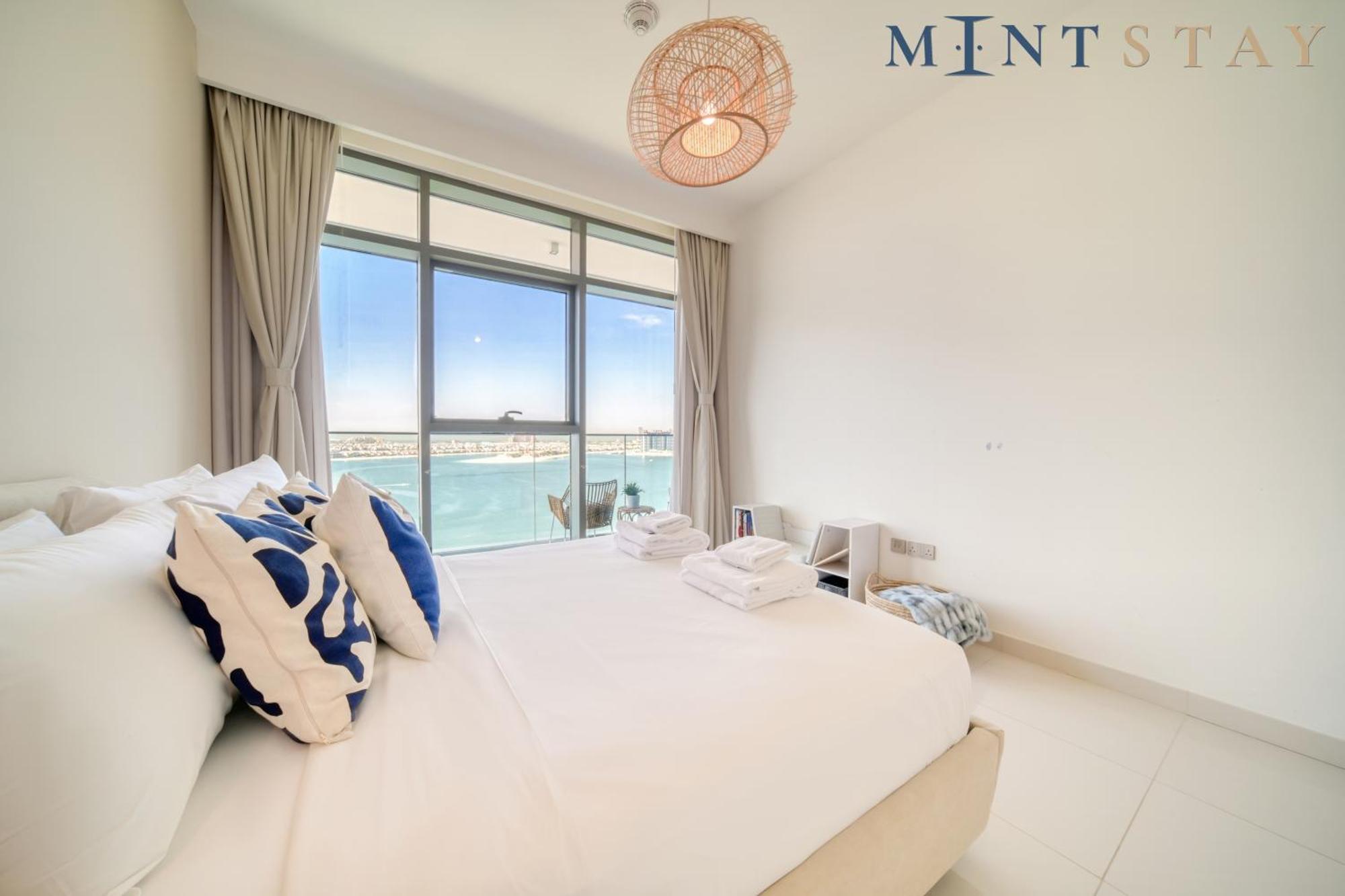 Vista 1 Emaar Beachfront - Mint Apartment Dubai