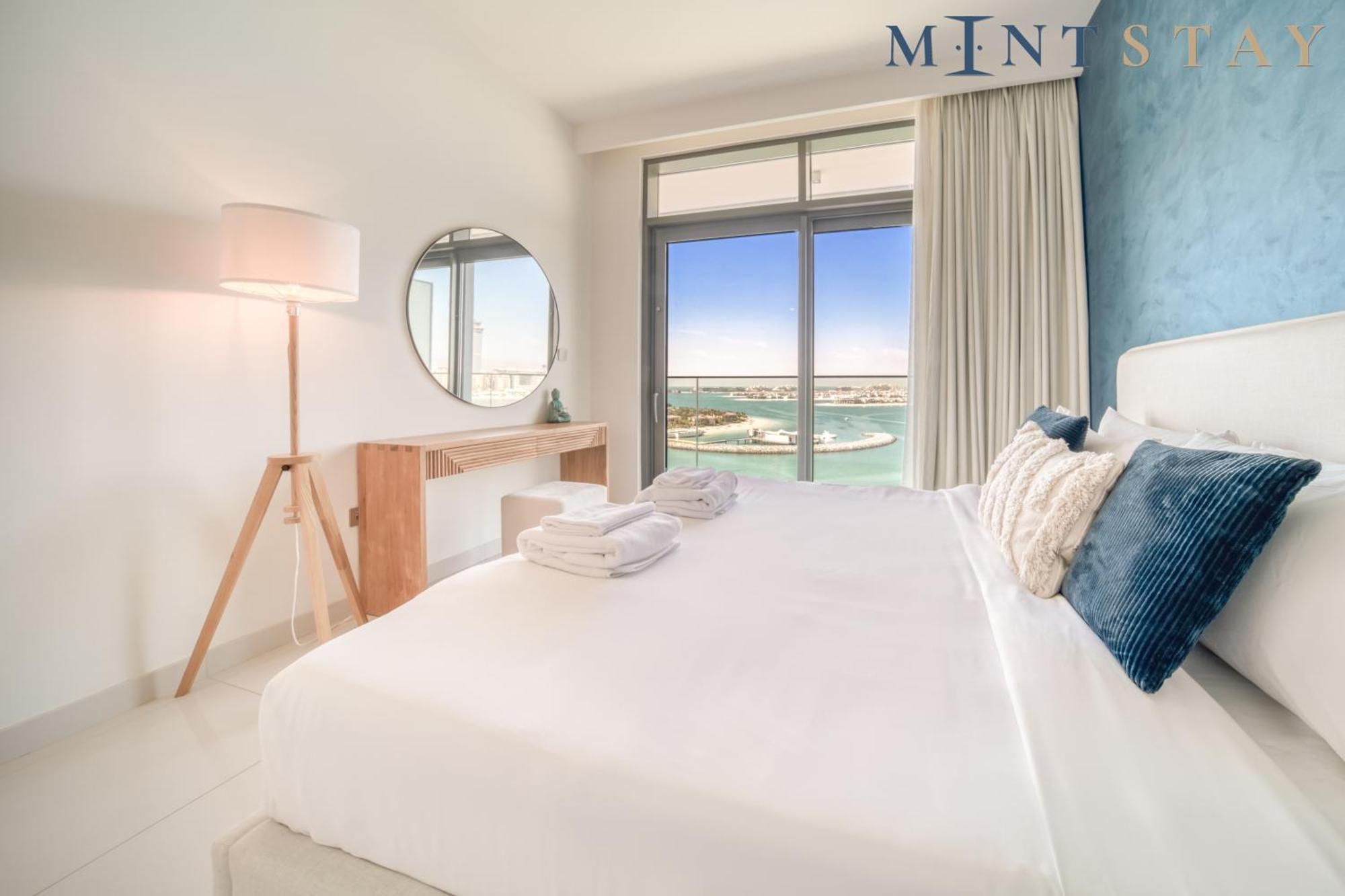 Vista 1 Emaar Beachfront - Mint Apartment *